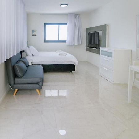 Olala Desert Shades Apartments ネヴェ・ゾハール エクステリア 写真