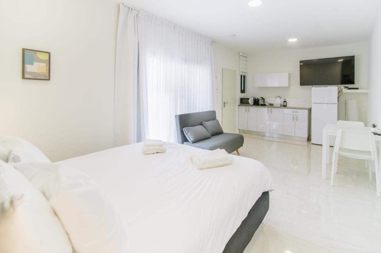 Olala Desert Shades Apartments ネヴェ・ゾハール エクステリア 写真