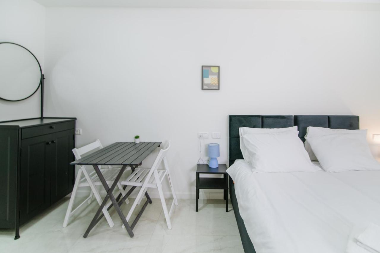 Olala Desert Shades Apartments ネヴェ・ゾハール エクステリア 写真