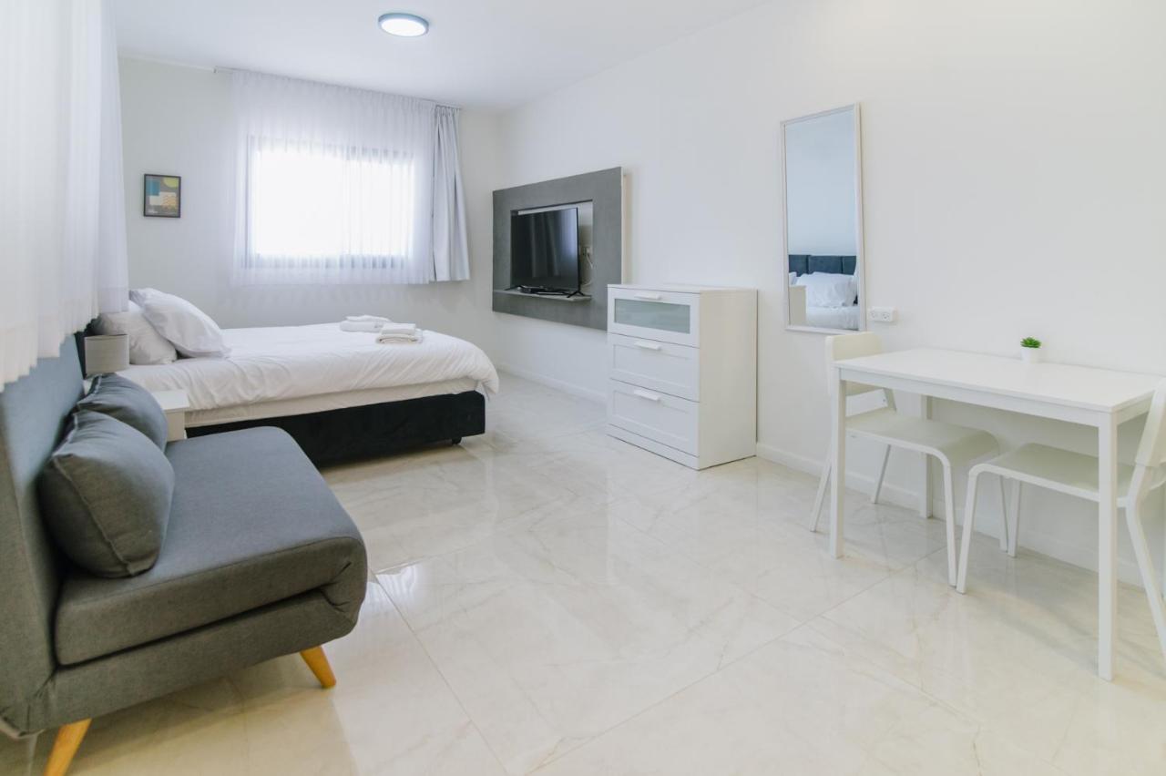 Olala Desert Shades Apartments ネヴェ・ゾハール エクステリア 写真