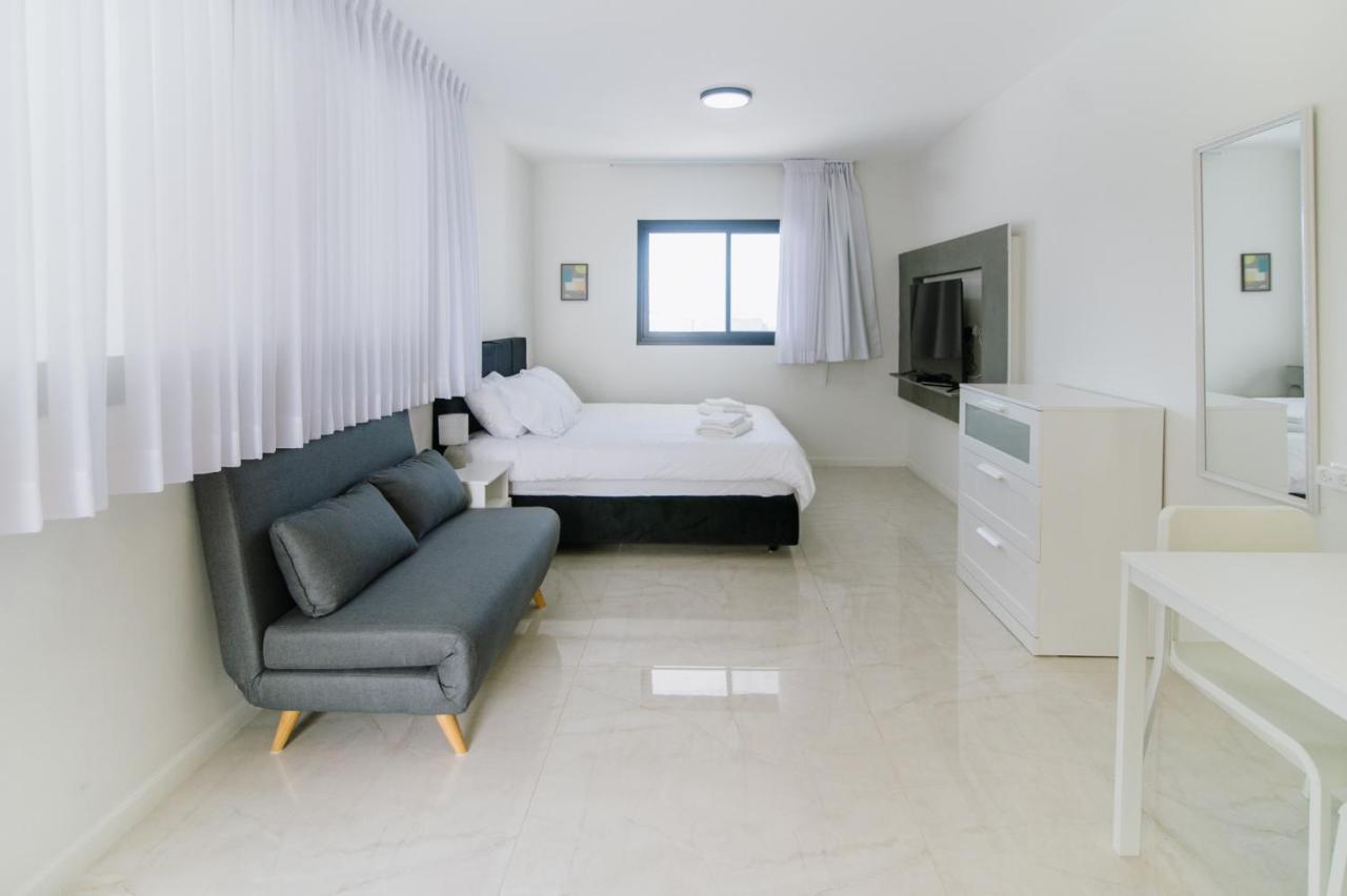 Olala Desert Shades Apartments ネヴェ・ゾハール エクステリア 写真