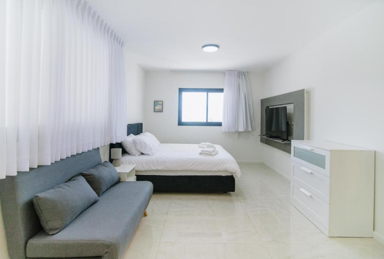 Olala Desert Shades Apartments ネヴェ・ゾハール エクステリア 写真