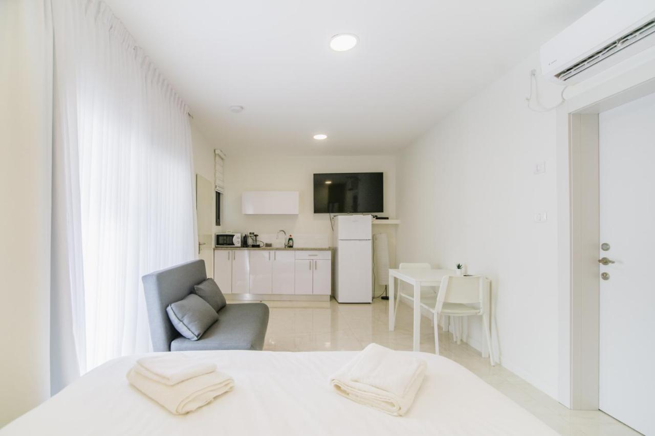 Olala Desert Shades Apartments ネヴェ・ゾハール エクステリア 写真