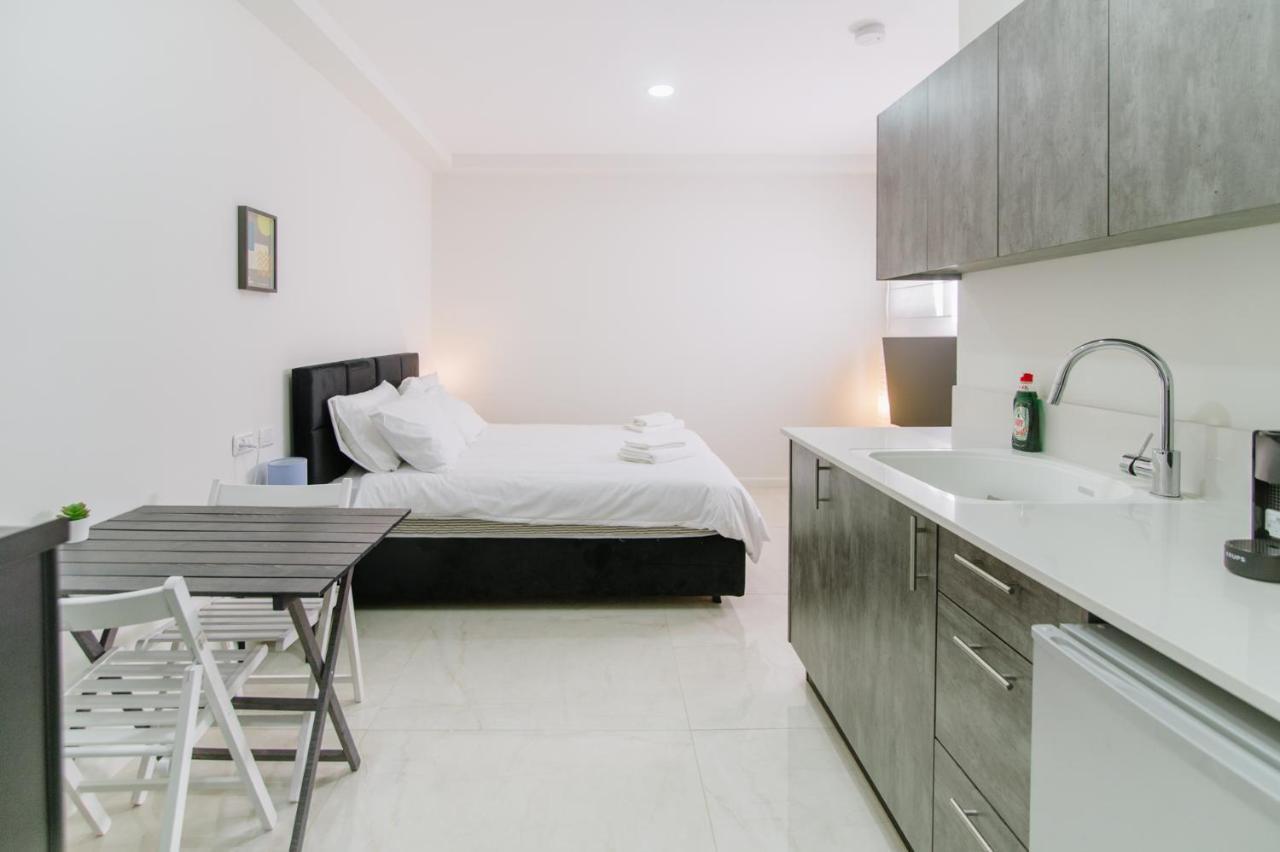 Olala Desert Shades Apartments ネヴェ・ゾハール エクステリア 写真