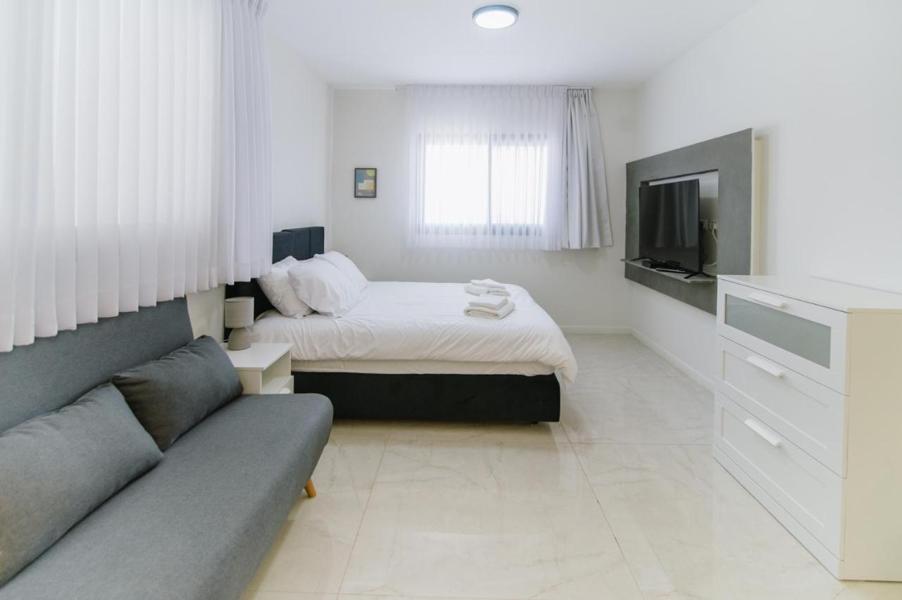 Olala Desert Shades Apartments ネヴェ・ゾハール エクステリア 写真