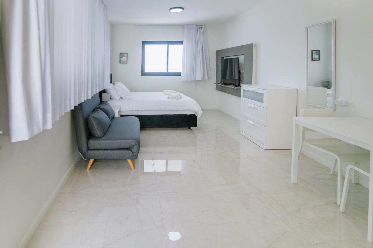 Olala Desert Shades Apartments ネヴェ・ゾハール エクステリア 写真
