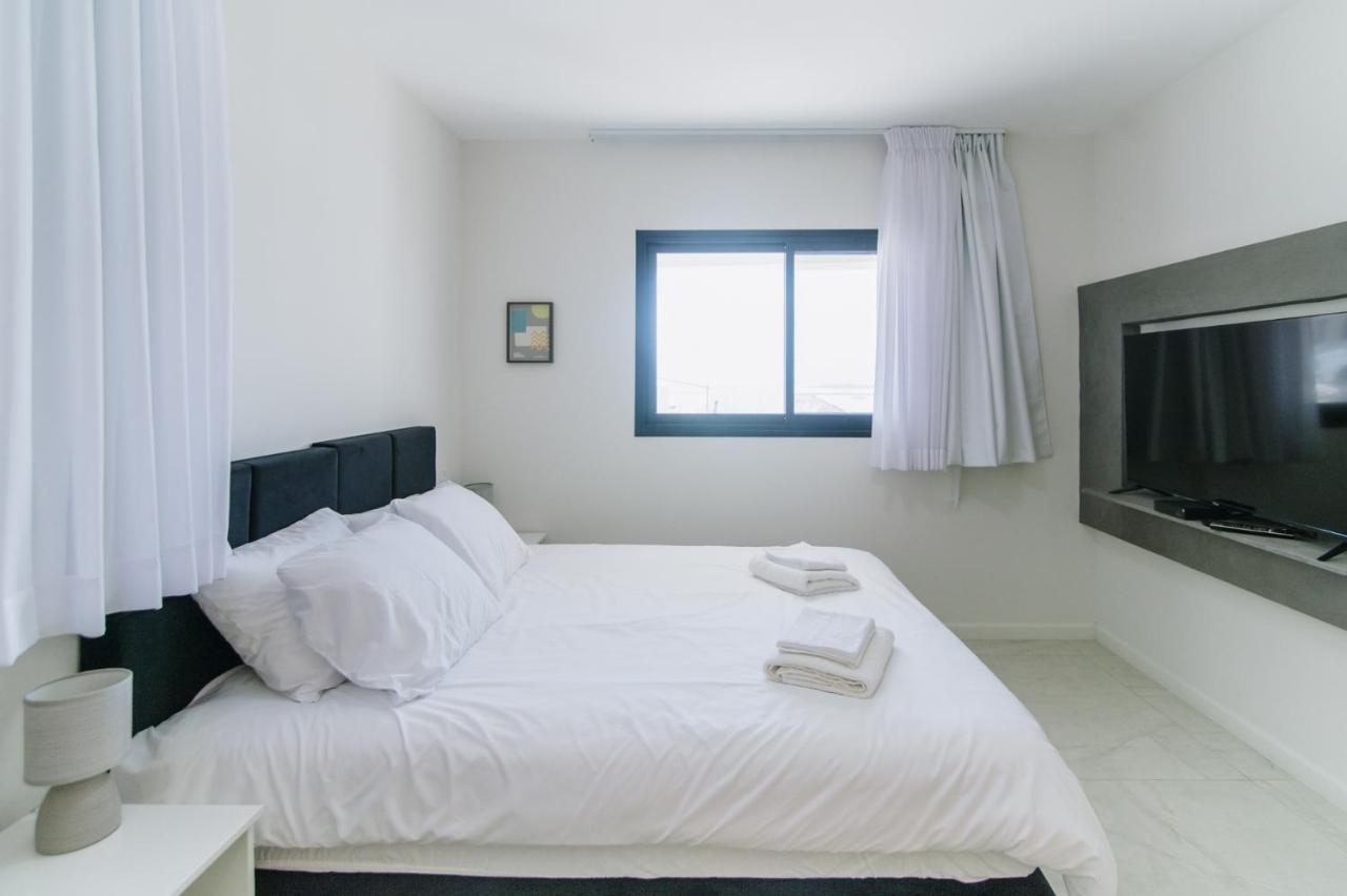 Olala Desert Shades Apartments ネヴェ・ゾハール エクステリア 写真